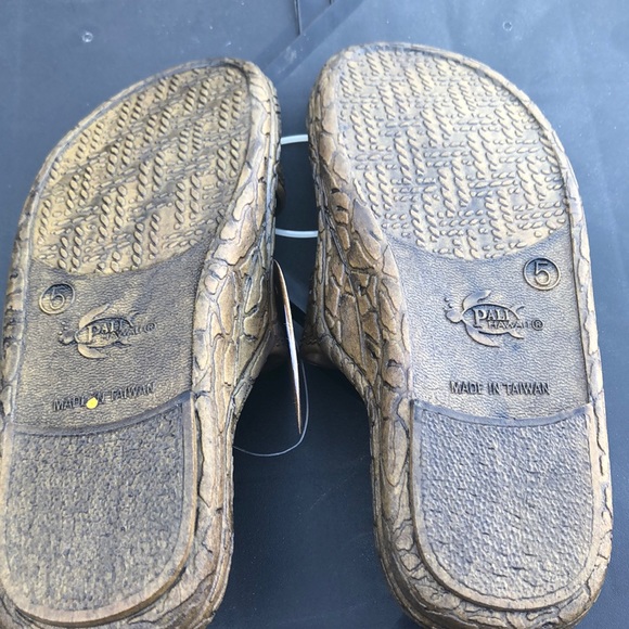 Pali Hawaiian Sandals - Picture 2 of 3